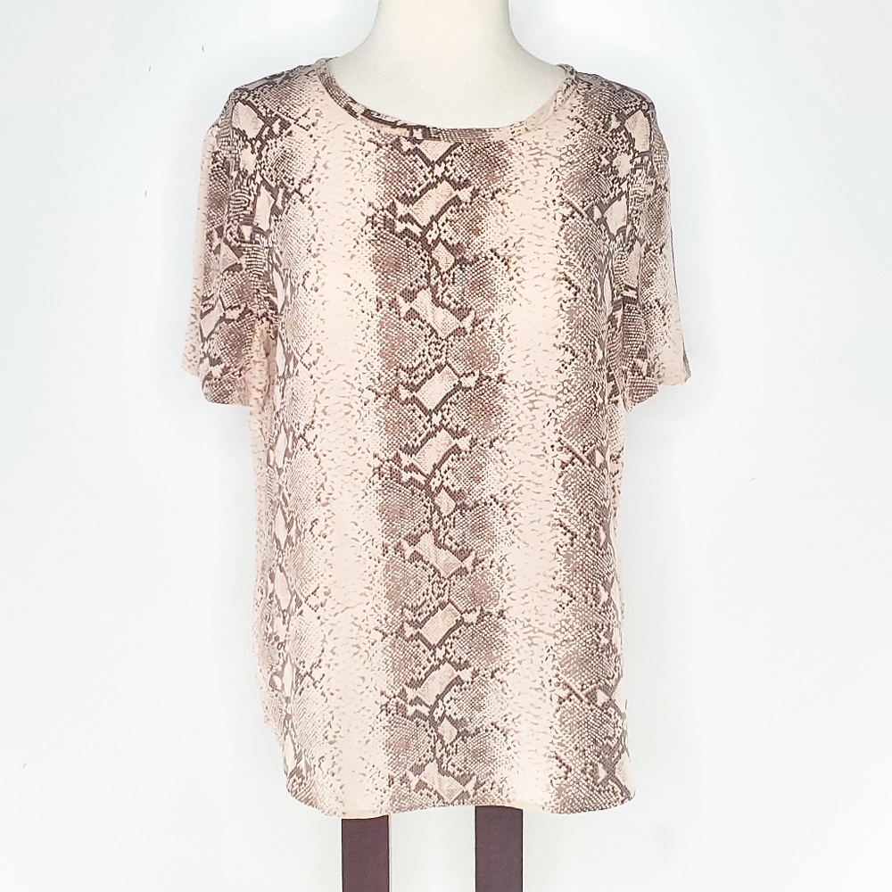 Nwot Equipment Riley Python Snakeskin Print Top M - image 3